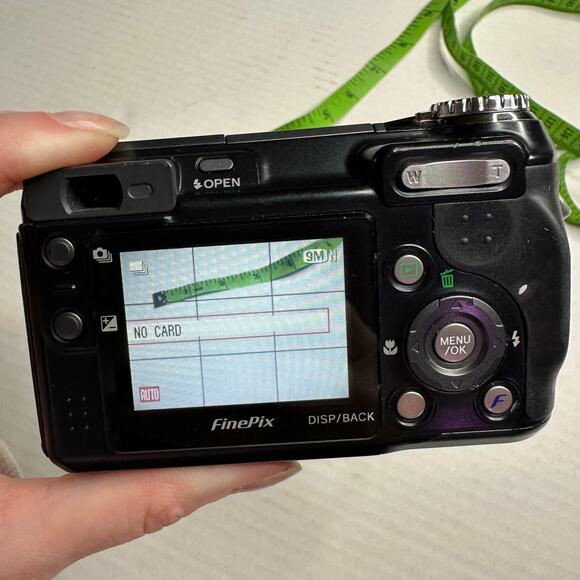 Fujifilm FinePix E900 Digital Camera 9MP 4x Zoom Works Tested Sm Cosmetic Flaw - Picture 7 of 11